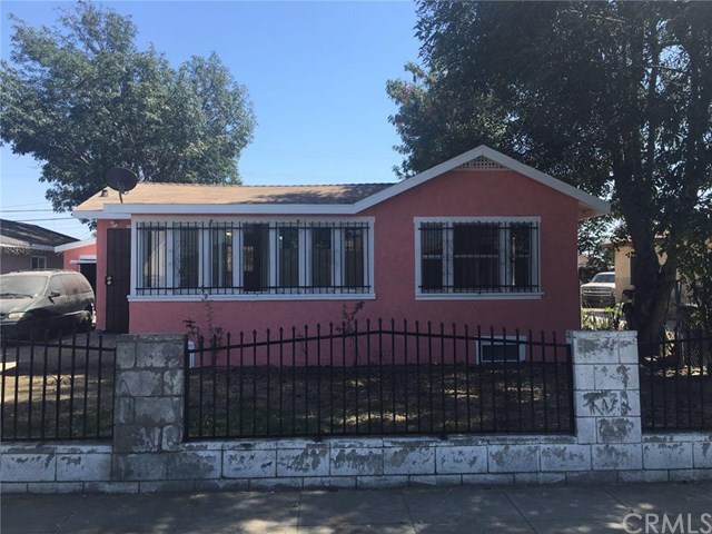 834 W 131st St, Compton, CA 90222 photo 1