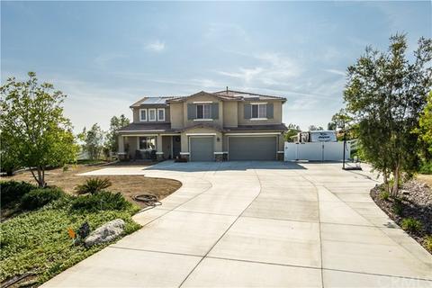 17465 Fairbreeze Ct, Riverside, CA 92504 photo 1
