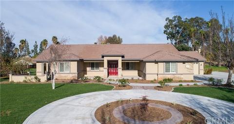 2395 Mary St, Riverside, CA 92506 photo 1