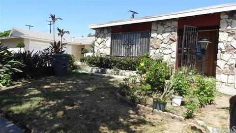 329 E 213th St, Carson, CA 90745 photo 1