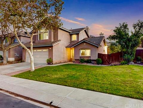 950 Solano St, Corona, CA 92882 photo 1