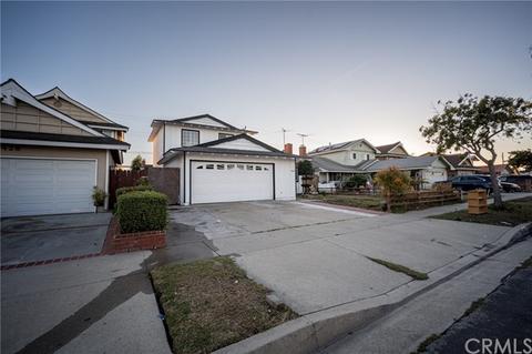 424 E Javelin St, Carson, CA 90745 photo 1