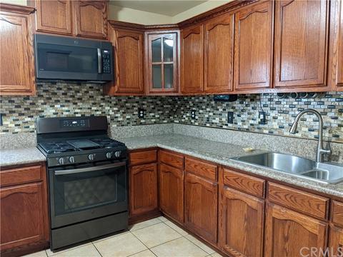 6735 Curtis Ave, Long Beach, CA 90805 photo 1