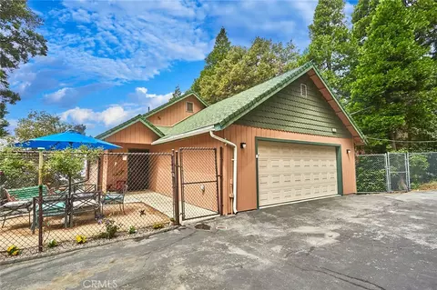 1052 Rangers Rd, Crestline, CA 92325 photo 1