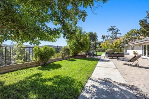 110 Copa De Oro Dr, Brea, CA 92823 photo 1