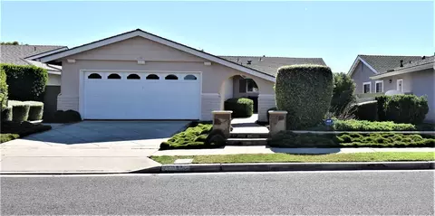 4624 Ironwood Ave, Seal Beach, CA 90740