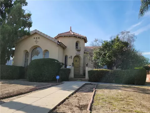 3805 Linden Ave, Long Beach, CA 90807