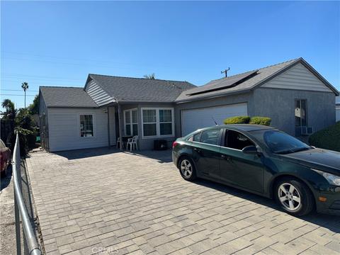 708 W 137th St, Compton, CA 90222 photo 1