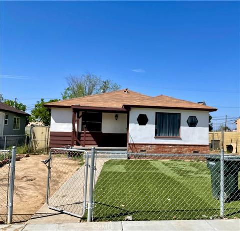 236 E 5th St, Perris, CA 92570 photo 1