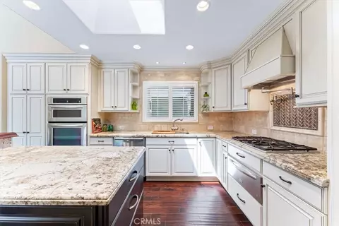 18382 Vanderlip Ave, North Tustin, CA 92705