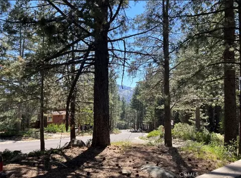 1874 Apache Ave, South Lake Tahoe, CA 96150