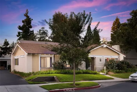 1915 W West Wind St, Santa Ana, CA 92704
