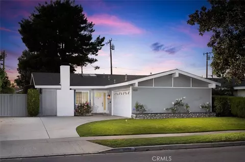 13121 Woodlawn Ave, Tustin, CA 92780