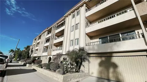 420 Redondo Ave #206, Long Beach, CA 90814