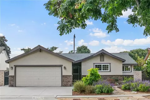 1213 Mccormack Ln, Costa Mesa, CA 92626