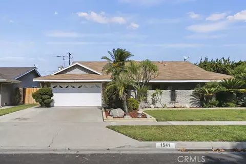 1541 E 19th St, Santa Ana, CA 92705