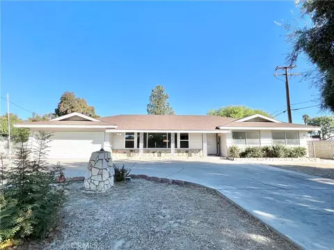 160 N Dartmouth St, Hemet, CA 92544