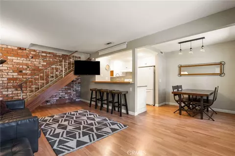 1194 W Calle De Las Estrellas #2, Azusa, CA 91702
