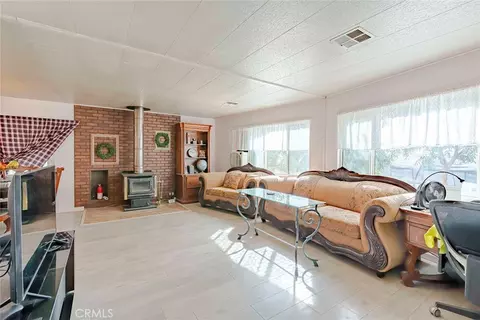 3986 Chevoit Rd, Phelan, CA 92371 photo 5