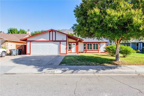 385 Wimbledon Dr, San Jacinto, CA 92583
