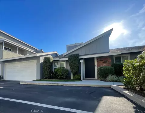 345 University Dr #36, Costa Mesa, CA 92627