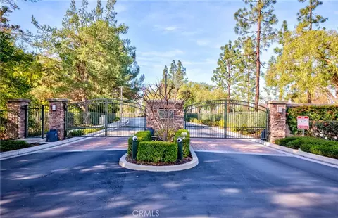 1379 Canterbury Ln, Fullerton, CA 92831