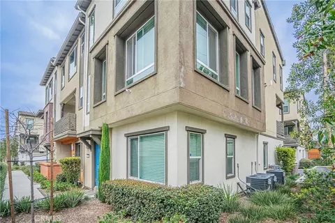 178 Bahia Dr, Covina, CA 91722