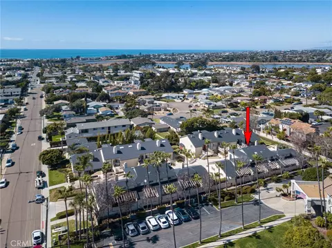 1044 Laguna Dr #17, Carlsbad, CA 92008