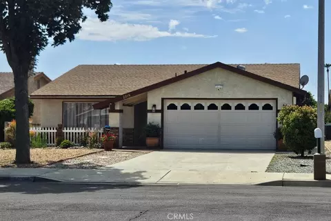 2218 El Toro Cir, Hemet, CA 92545
