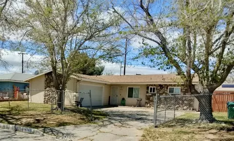 45421 Raysack Ave, Lancaster, CA 93535