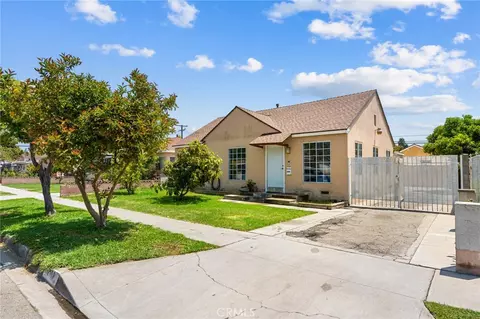 12108 208th St, Lakewood, CA 90715