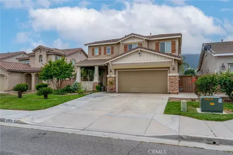 32675 Santa Cruz Way, Lake Elsinore, CA 92530