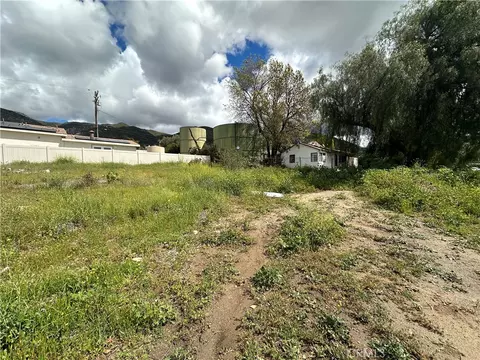 11242 Barca Dr, Kagel Canyon, CA 91342