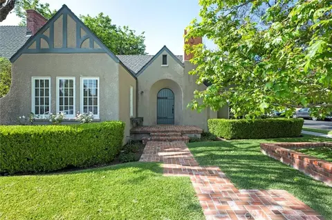 321 E Santa Clara Ave, Santa Ana, CA 92706