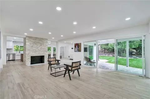 16755 Oak View Dr, Encino, CA 91436