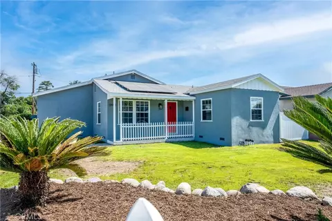 11903 Centralia St, Lakewood, CA 90715