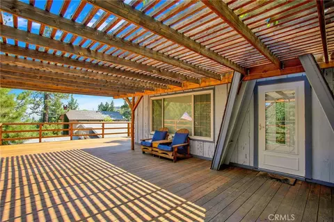 5429 Desert View Dr, Wrightwood, CA 92397 photo 1