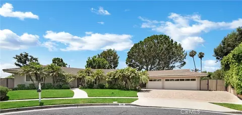 700 Harmony Ln, Fullerton, CA 92831