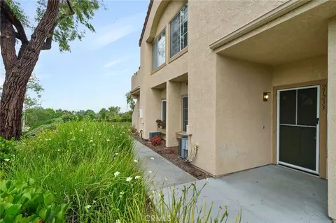 21233 Camelia #21, Lake Forest, CA 92630