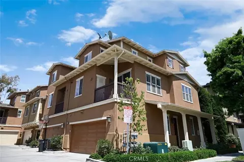 90 Liberty St, Tustin, CA 92782