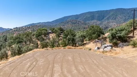 27263 Clear Creek Rd, Keene, CA 93531