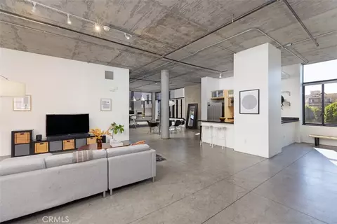 835 Locust Ave #323, Long Beach, CA 90813