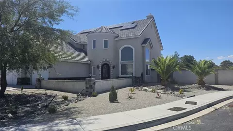 11238 Lindsay Ln, Apple Valley, CA 92308