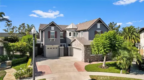 400 Hudson Dr, Tustin, CA 92782