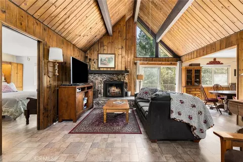 Living - 175 Golf Course Rd, Lake Arrowhead, CA 92352 photo 2 of 6