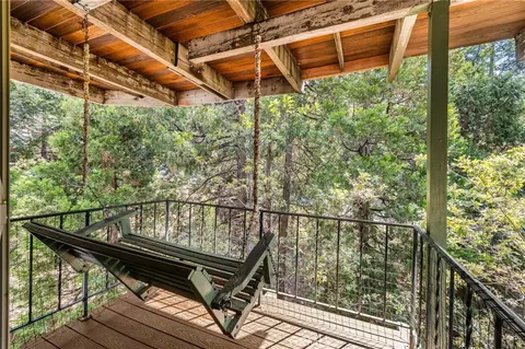Exterior - 175 Golf Course Rd, Lake Arrowhead, CA 92352 photo 6 of 11