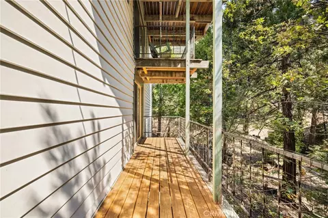 Exterior - 175 Golf Course Rd, Lake Arrowhead, CA 92352 photo 10 of 11