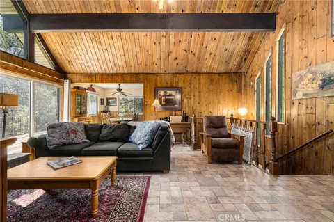 Living - 175 Golf Course Rd, Lake Arrowhead, CA 92352 photo 5 of 6