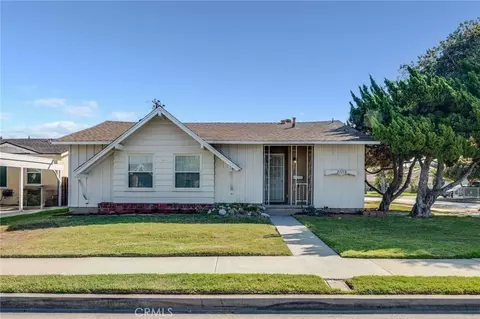 21118 Hawaiian Ave, Lakewood, CA 90715