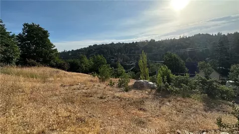 26867 Inyo Ct, Lake Arrowhead, CA 92352 photo 8